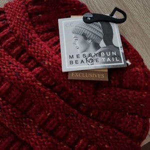 NWT C.C Knit Messy Bun Beanie | Burgundy